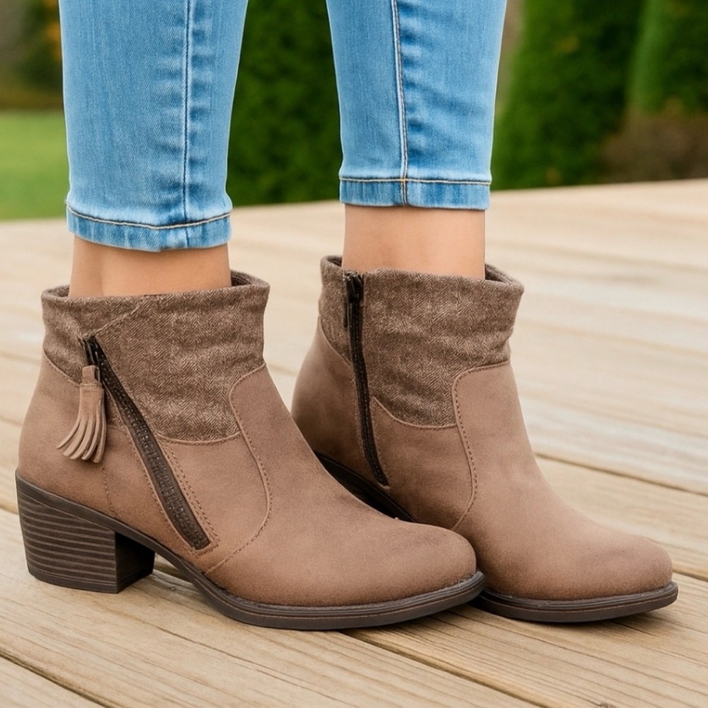 B.O.C. Bendell Rustic Western Bootie - Picture 2 of 7